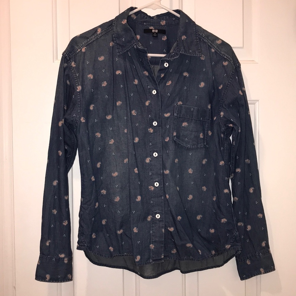 Uniqlo button down